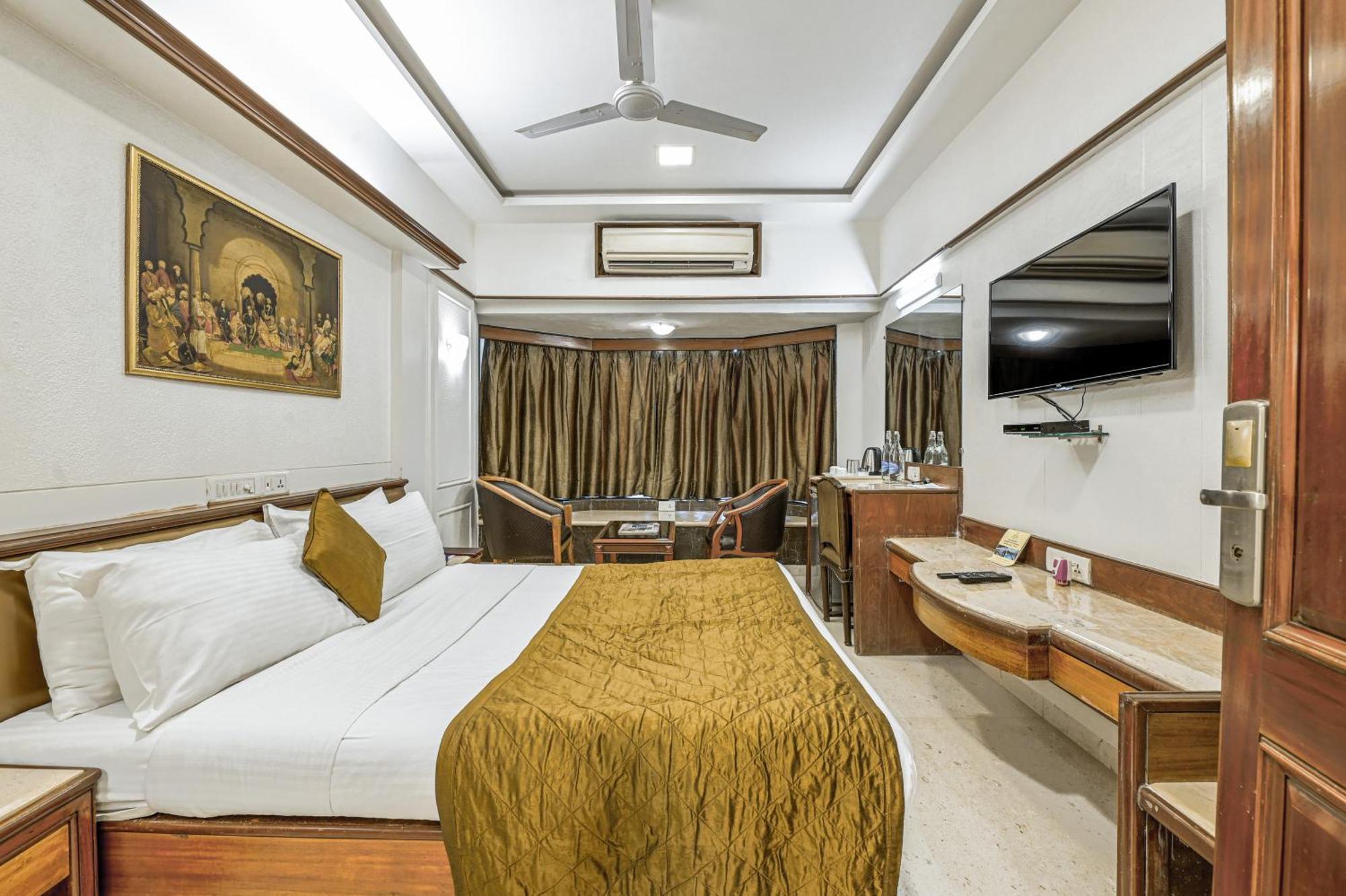 Regal Enclave Otel Mumbai Dış mekan fotoğraf